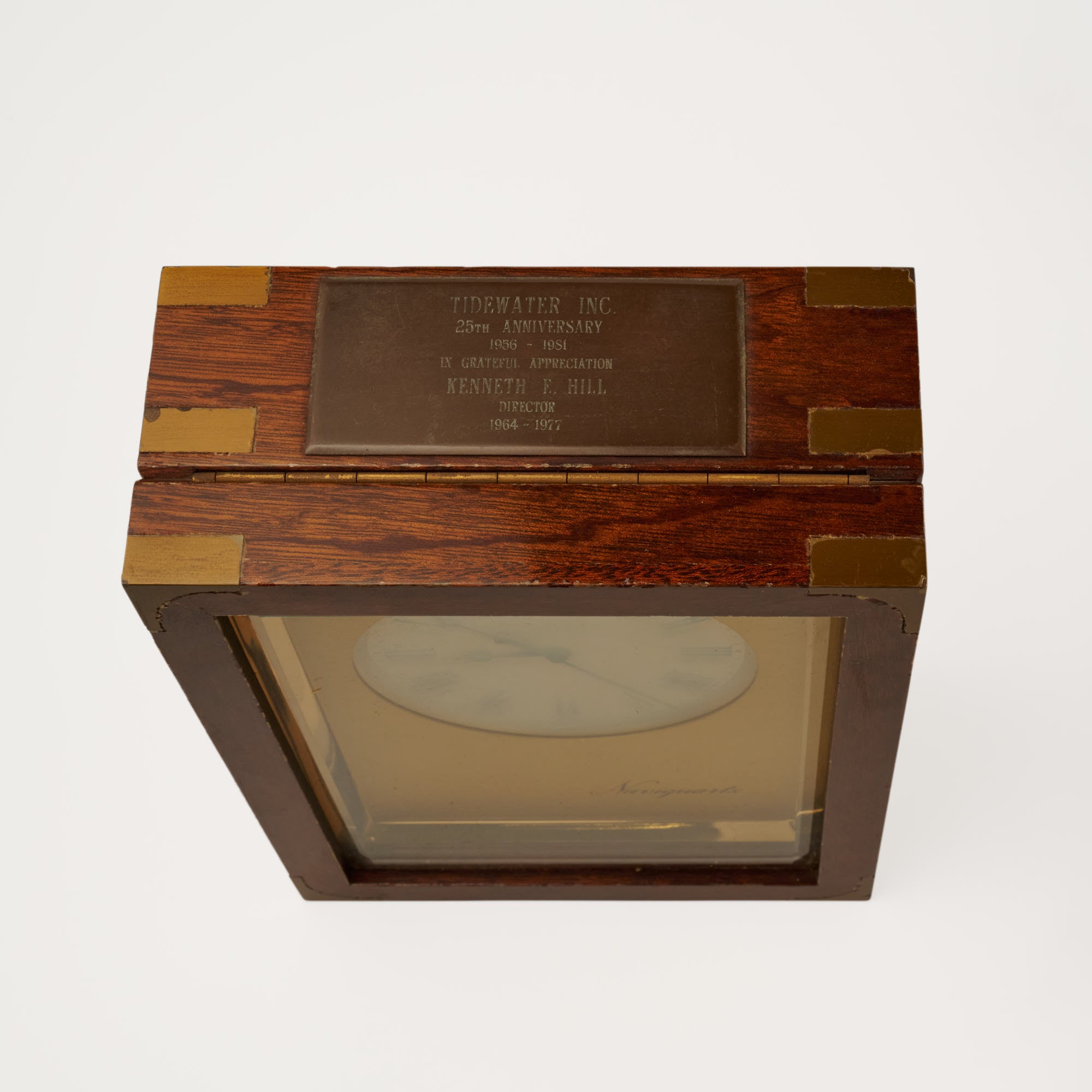 Patek Philippe — Aqua-Quartz Table Clock Vintage